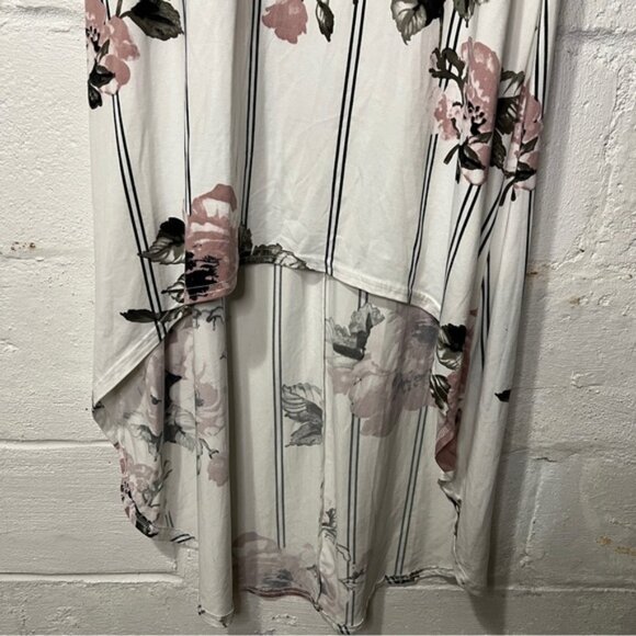 Magazine Maternity White and Pink High Low Sundress with Flutter Cap Sleeves - Picture 4 of 16